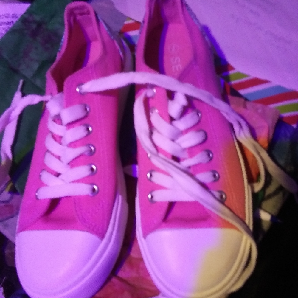5/$20 Pink shoes